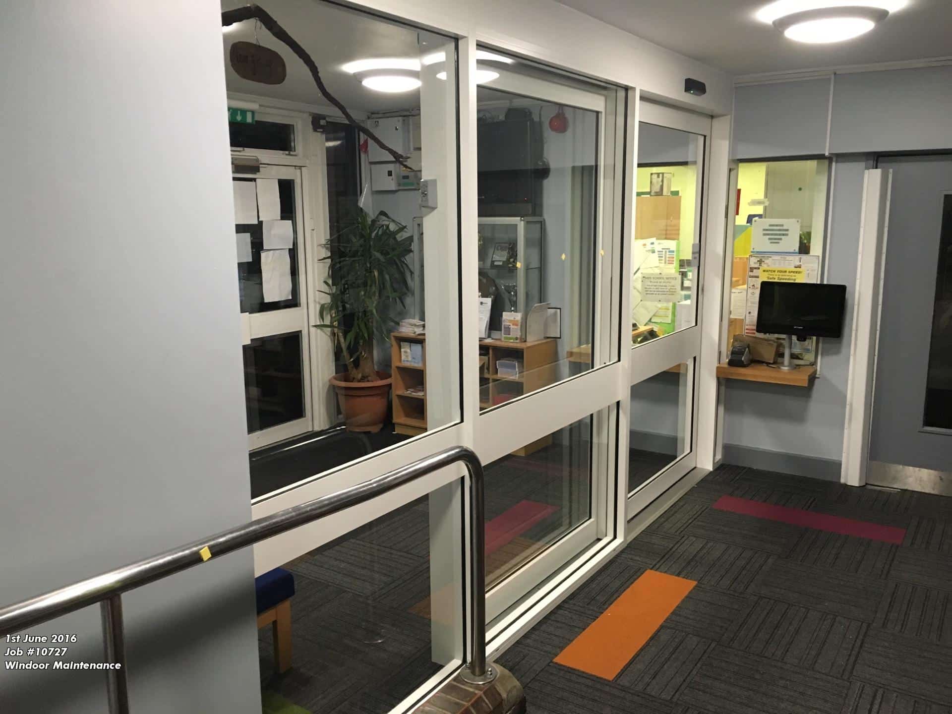 automatic door repairs Londonq