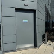 CHOOSING AN AUTOMATIC DOOR